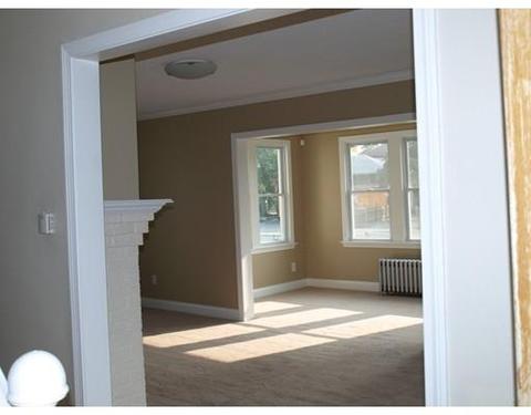 3 Canton St, Springfield, MA 01104 photo 8
