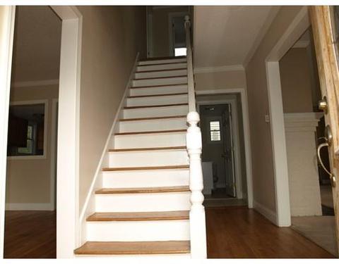 3 Canton St, Springfield, MA 01104 photo 12