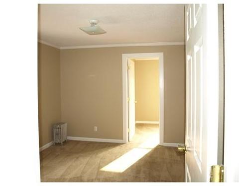 3 Canton St, Springfield, MA 01104 photo 18