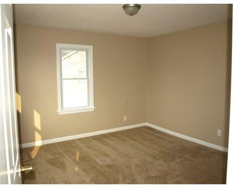 3 Canton St, Springfield, MA 01104 photo 15