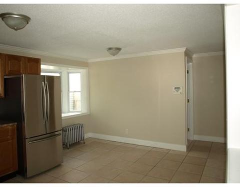 3 Canton St, Springfield, MA 01104 photo 3