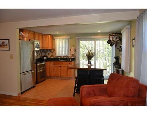 58 Bailey St, Worcester, MA 01602 photo 4