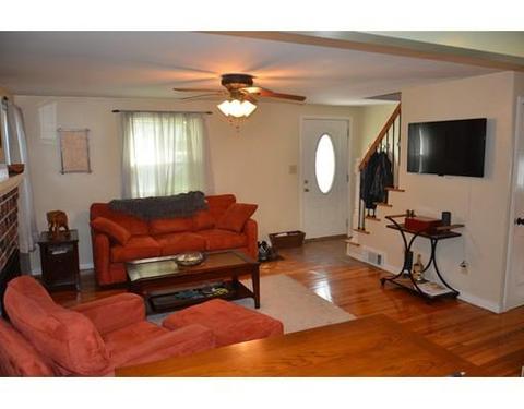 58 Bailey St, Worcester, MA 01602 photo 5