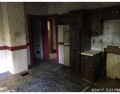 42 Sterns Ter, Springfield, MA 01105 photo 9