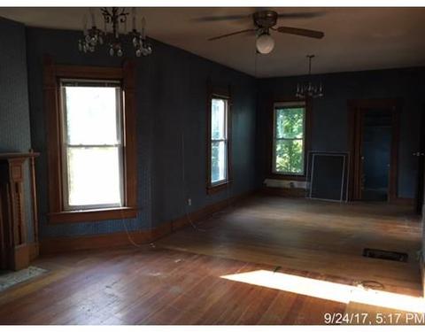 42 Sterns Ter, Springfield, MA 01105 photo 5