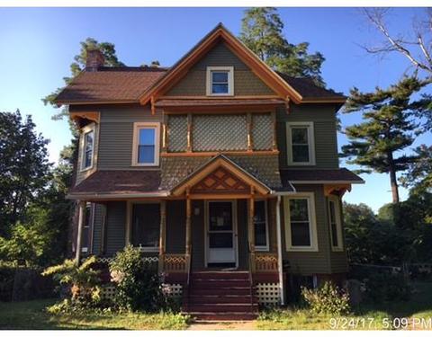 42 Sterns Ter, Springfield, MA 01105 photo 1