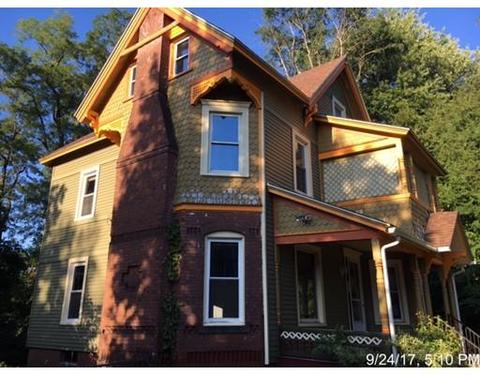 42 Sterns Ter, Springfield, MA 01105 photo 3
