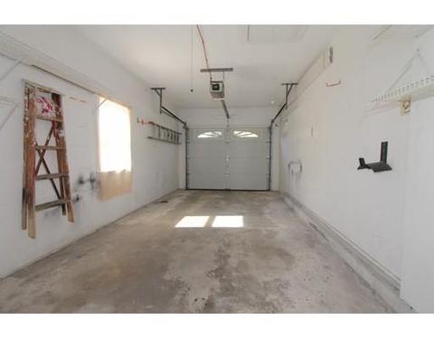 36 Oneida Ave, Worcester, MA 01606 photo 13