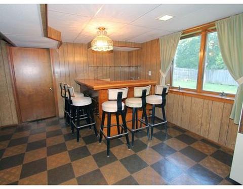 36 Oneida Ave, Worcester, MA 01606 photo 9