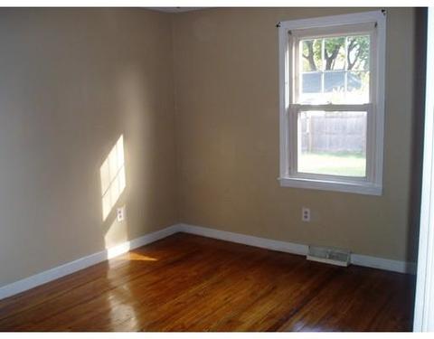 307 Chicopee St, Chicopee, MA 01013 photo 13