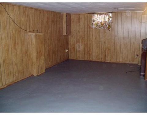 307 Chicopee St, Chicopee, MA 01013 photo 17
