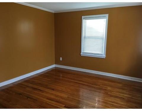 307 Chicopee St, Chicopee, MA 01013 photo 10