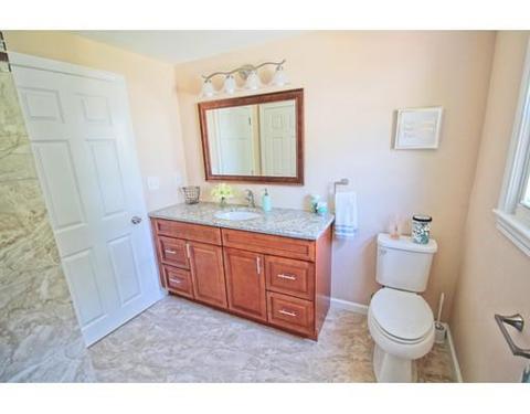 1872 Parker St, Springfield, MA 01128 photo 10