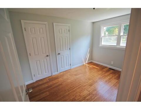 1872 Parker St, Springfield, MA 01128 photo 13