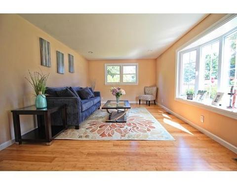 1872 Parker St, Springfield, MA 01128 photo 6
