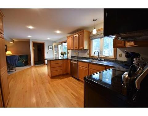 13 Sheffield Dr, Easthampton, MA 01027 photo 4
