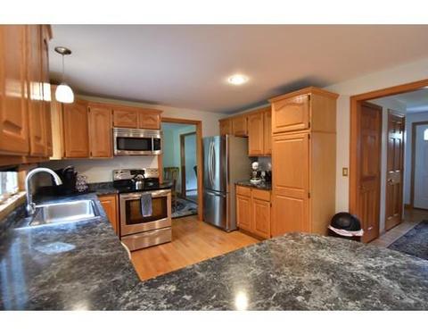 13 Sheffield Dr, Easthampton, MA 01027 photo 2