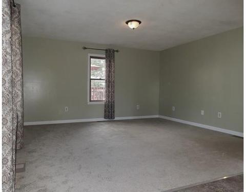 111 Oklahoma St, Springfield, MA 01104 photo 4