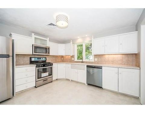 31 Haystack Rd, Reading, MA 01867 photo 10