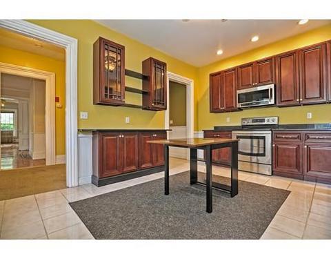 25 Walnut St, Milford, MA 01757 photo 5