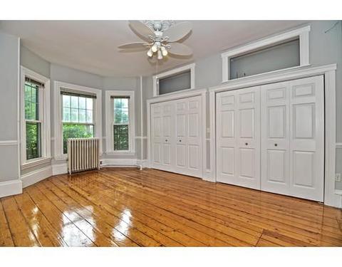 25 Walnut St, Milford, MA 01757 photo 4