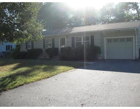 187 Saffron Cir, Springfield, MA 01129 photo 3