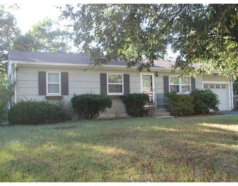 187 Saffron Cir, Springfield, MA 01129 photo 1