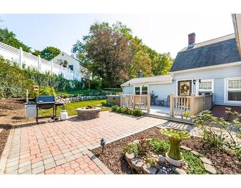 6 Brooks St, Upton, MA 01568 photo 2