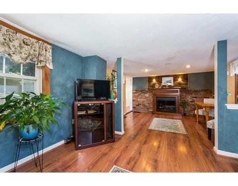 6 Brooks St, Upton, MA 01568 photo 11