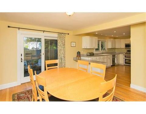 8 Framar Rd, Wellesley, MA 02481 photo 13