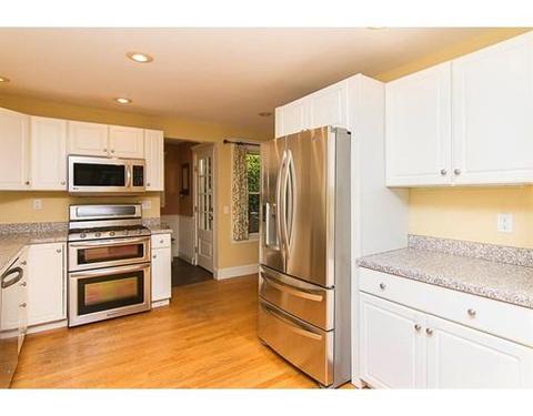 8 Framar Rd, Wellesley, MA 02481 photo 9