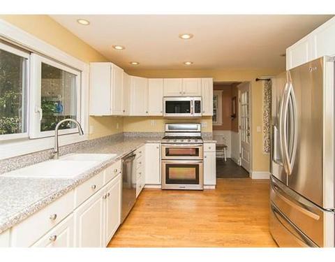 8 Framar Rd, Wellesley, MA 02481 photo 11