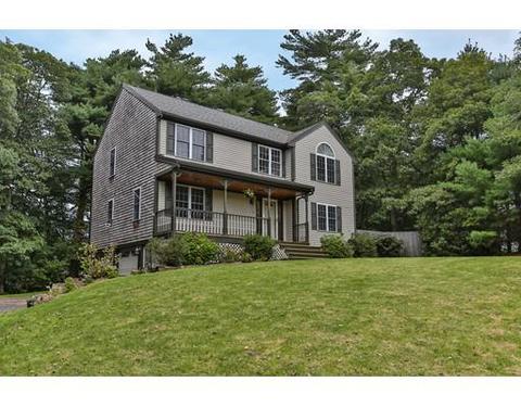 19 Maple St, Mashpee, MA 02649 photo 1