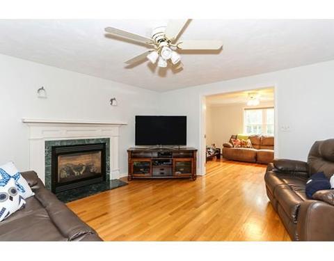 19 Maple St, Mashpee, MA 02649 photo 9