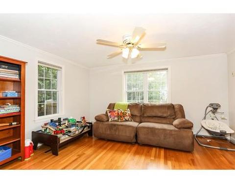 19 Maple St, Mashpee, MA 02649 photo 11