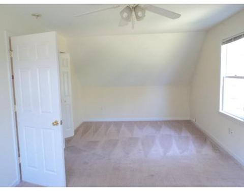 20 Buck St, Killingly, CT 06239 photo 11