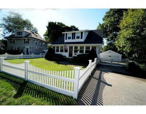 533 Chestnut St, Needham, MA 02492 photo 2