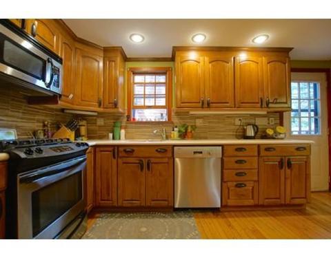 144 Ledgewood Rd, Dedham, MA 02026 photo 9