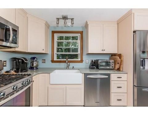 1 Dineen Cir, Maynard, MA 01754 photo 5