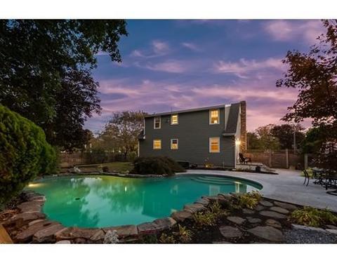 1 Dineen Cir, Maynard, MA 01754 photo 1