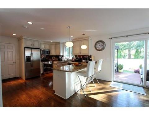 174 Settlers Ln, Hyannis, MA 02601 photo 3