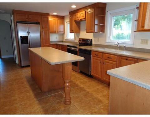6 Fourth Ave, Dudley, MA 01571 photo 4