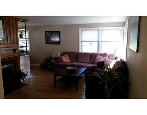 93 Edgewater Dr, Framingham, MA 01702 photo 8