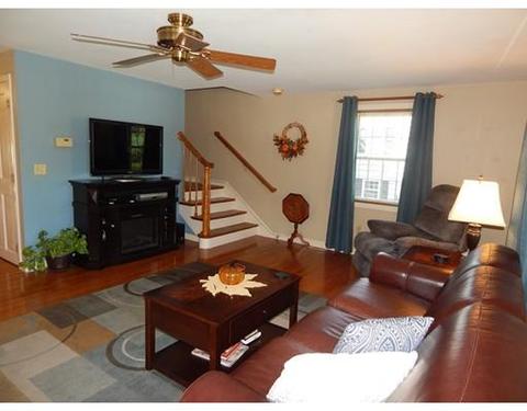 17 Walnut St, Danvers, MA 01923 photo 10