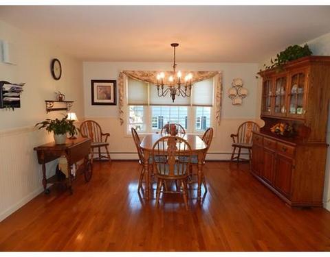 17 Walnut St, Danvers, MA 01923 photo 5