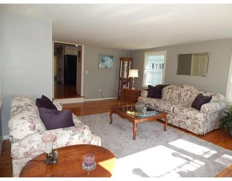 17 Walnut St, Danvers, MA 01923 photo 6