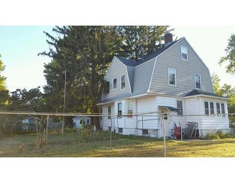 86 Silas St, Springfield, MA 01109 photo 1