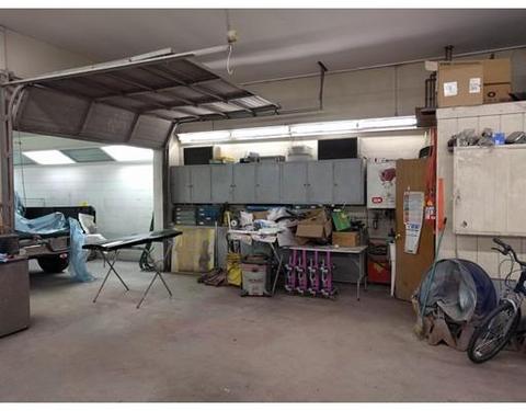 240 West St, Ludlow, MA 01056 photo 8
