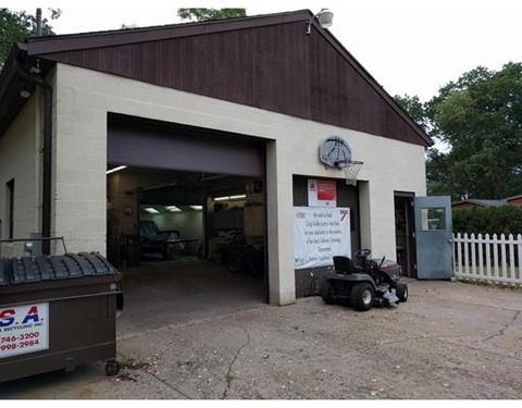 240 West St, Ludlow, MA 01056 photo 2