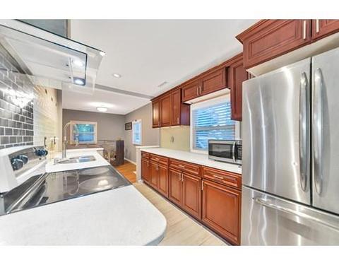 33 Cuff Ave, Springfield, MA 01104 photo 1
